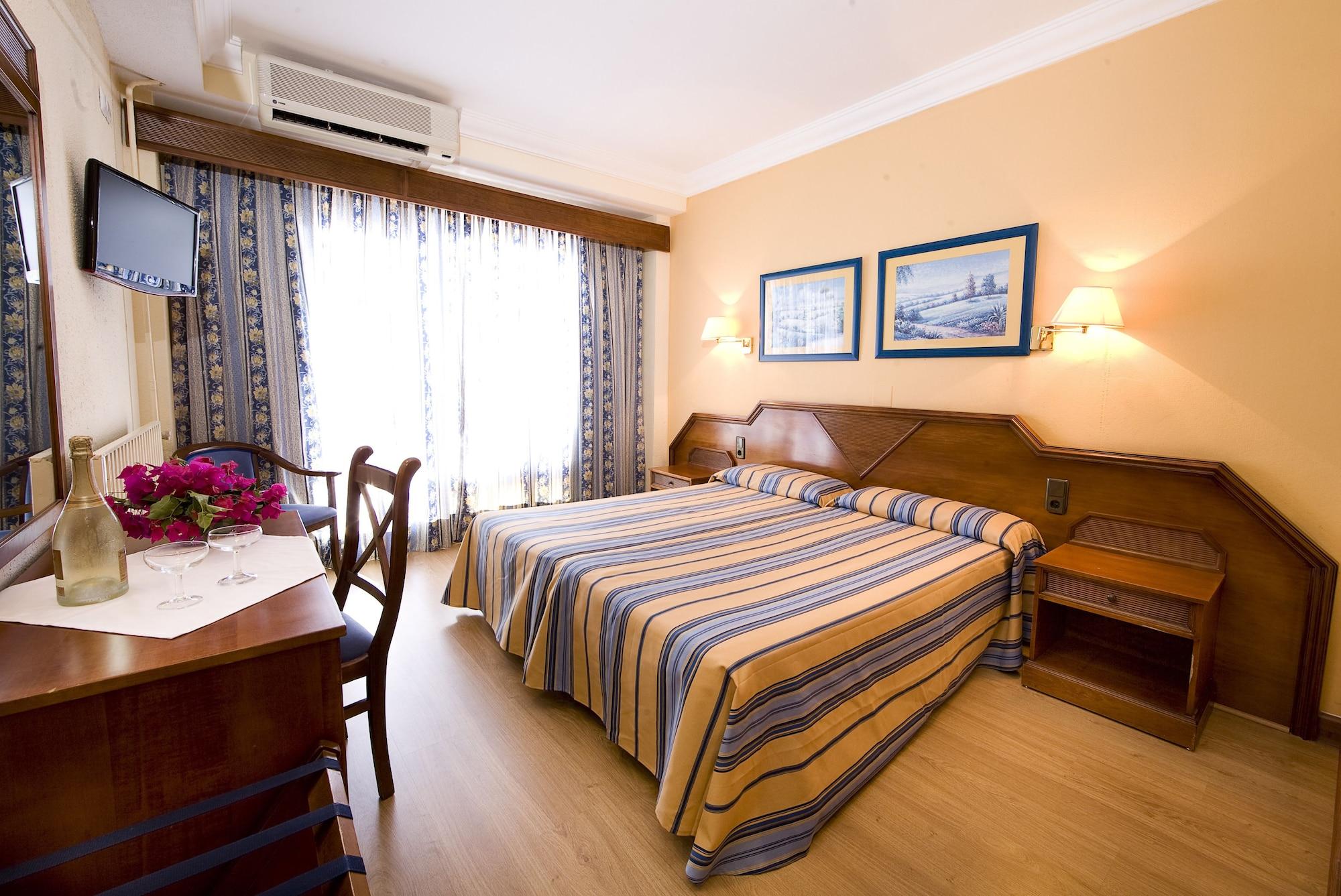 Hotel Monarque Fuengirola Park Exterior photo